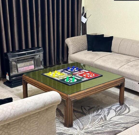 پانسیون White House Cottages