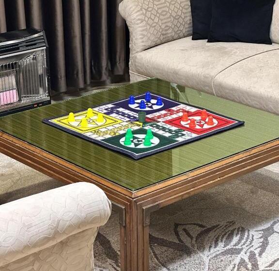 پانسیون White House Cottages