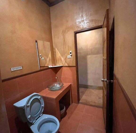 酒店 Akha River House Cr