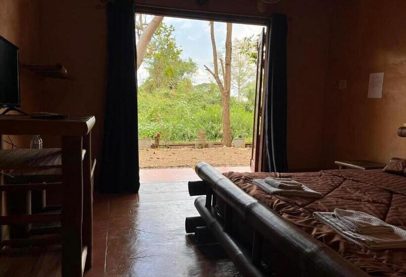 酒店 Akha River House Cr