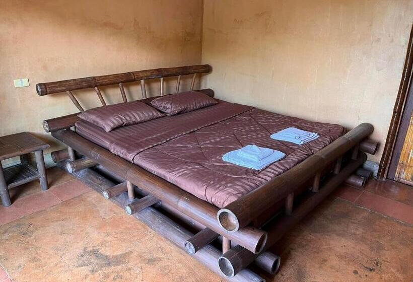 酒店 Akha River House Cr