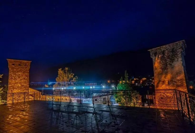 هتل David Zhorzholiani