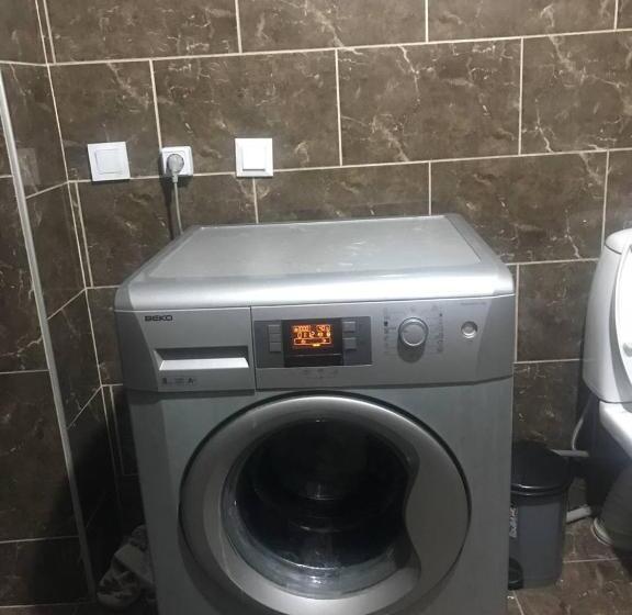 هتل David Zhorzholiani