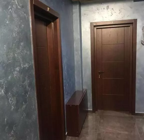 هتل David Zhorzholiani