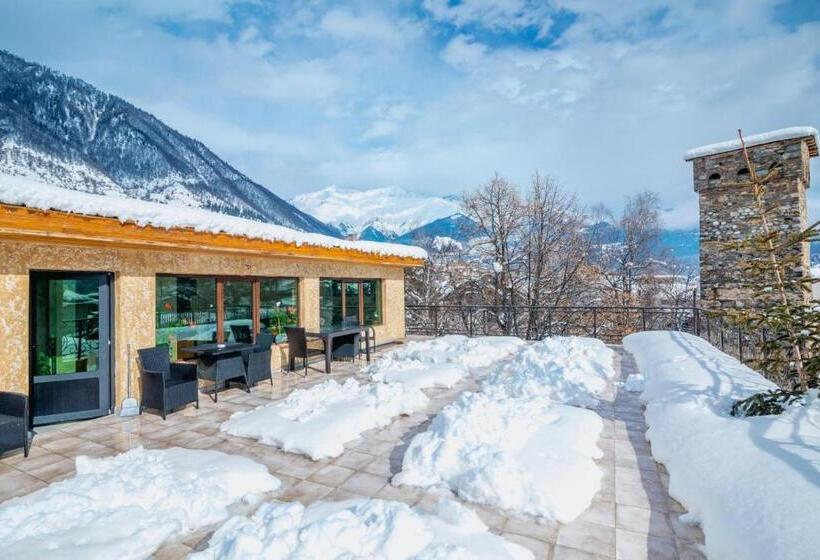 هتل David Zhorzholiani