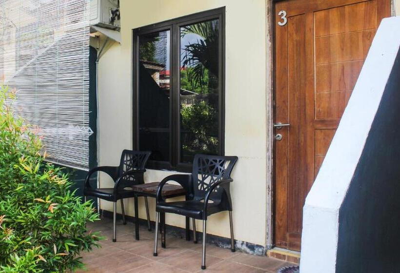 Hotel Oyo 92060 We Bro Kost