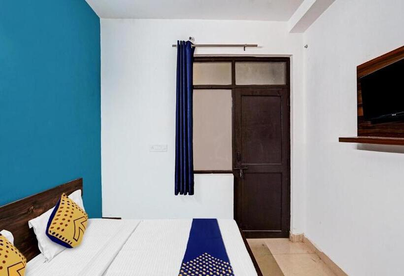 ホテル O Ak Residency