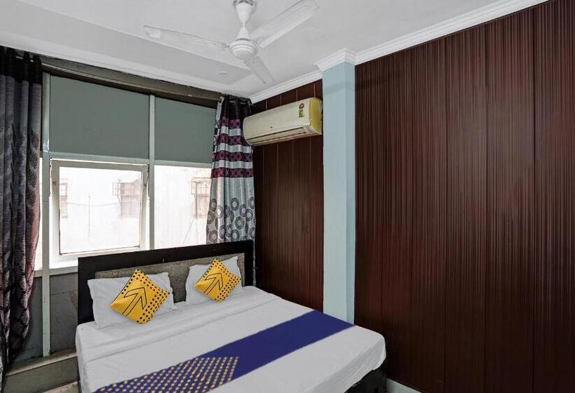 ホテル O Ak Residency