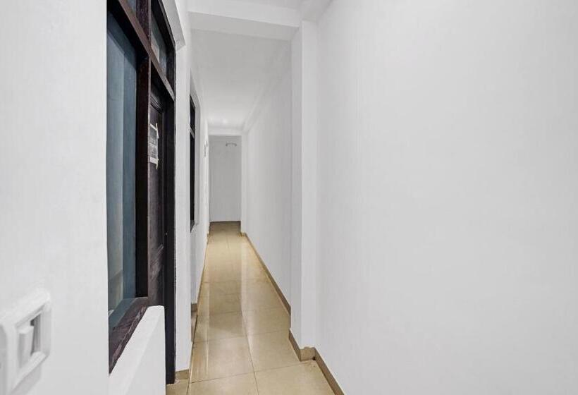 ホテル O Ak Residency