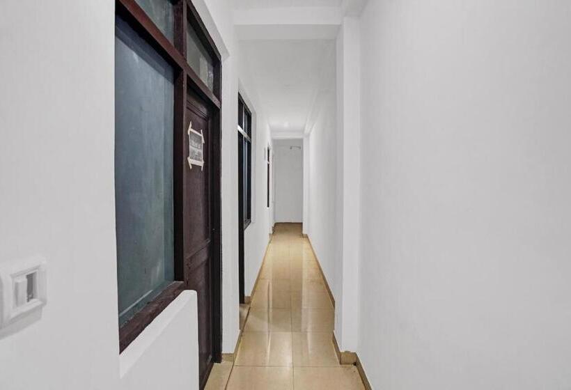 ホテル O Ak Residency