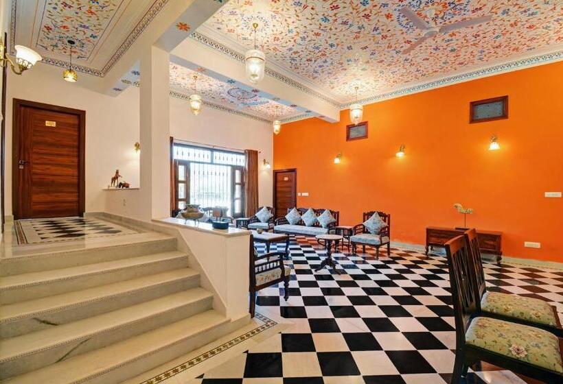 Hotel Karohi Villa