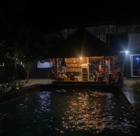 Jambiani Backpackers Hostel