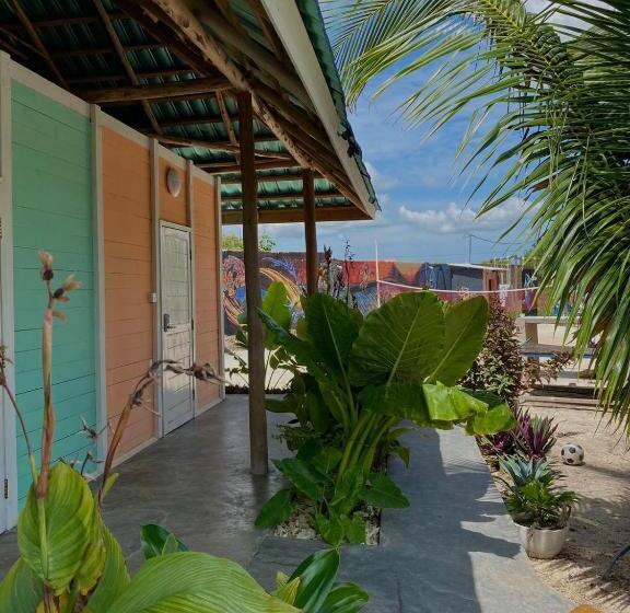 Jambiani Backpackers Hostel