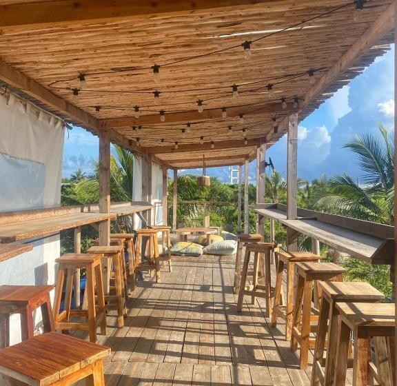 Jambiani Backpackers Hostel