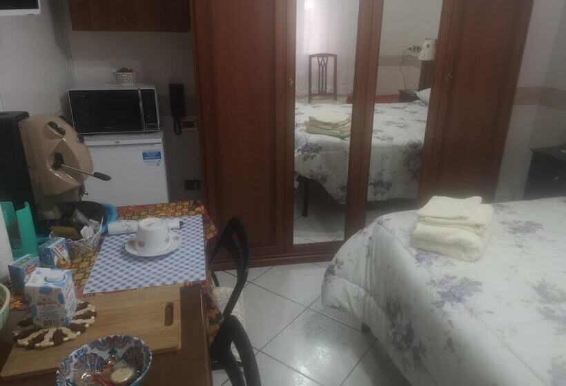 פנסיון Antico Portale Host Roberto