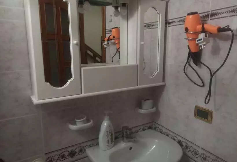 Majatalo Antico Portale   Host Roberto