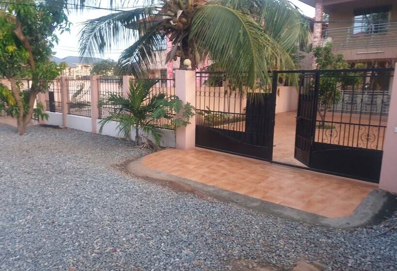 פנסיון Fresh Air Lodge