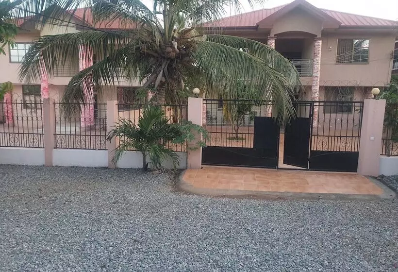 پانسیون Fresh Air Lodge