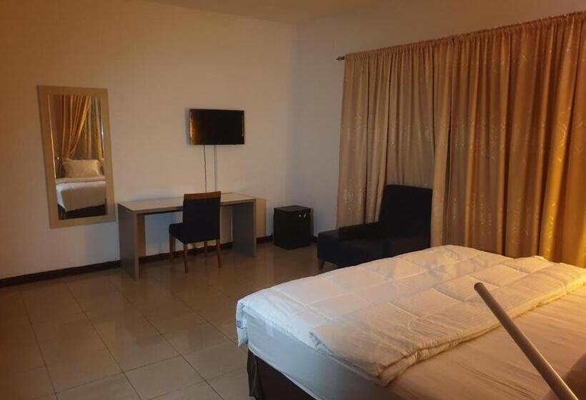 פנסיון Fresh Air Lodge