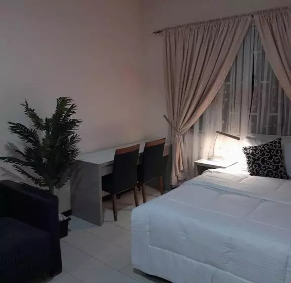 پانسیون Fresh Air Lodge