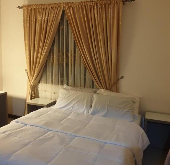 פנסיון Fresh Air Lodge