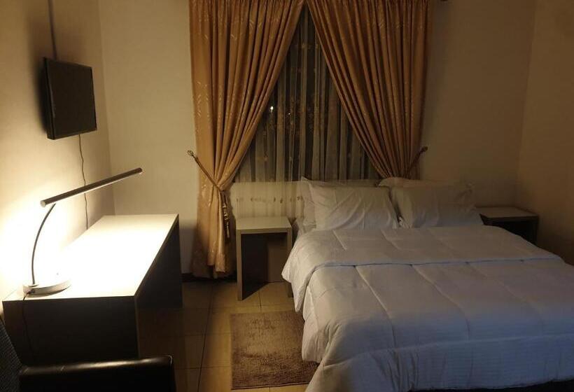 פנסיון Fresh Air Lodge