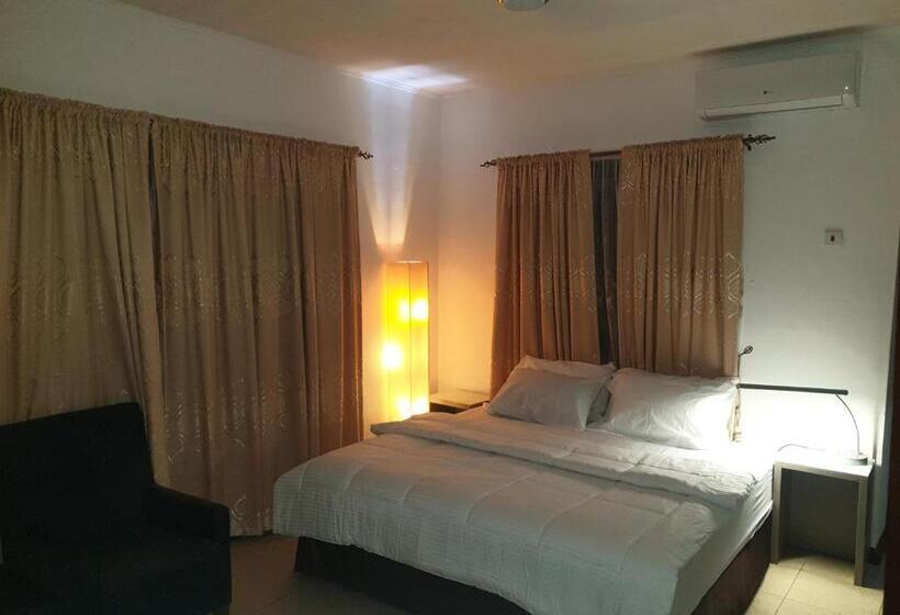 פנסיון Fresh Air Lodge