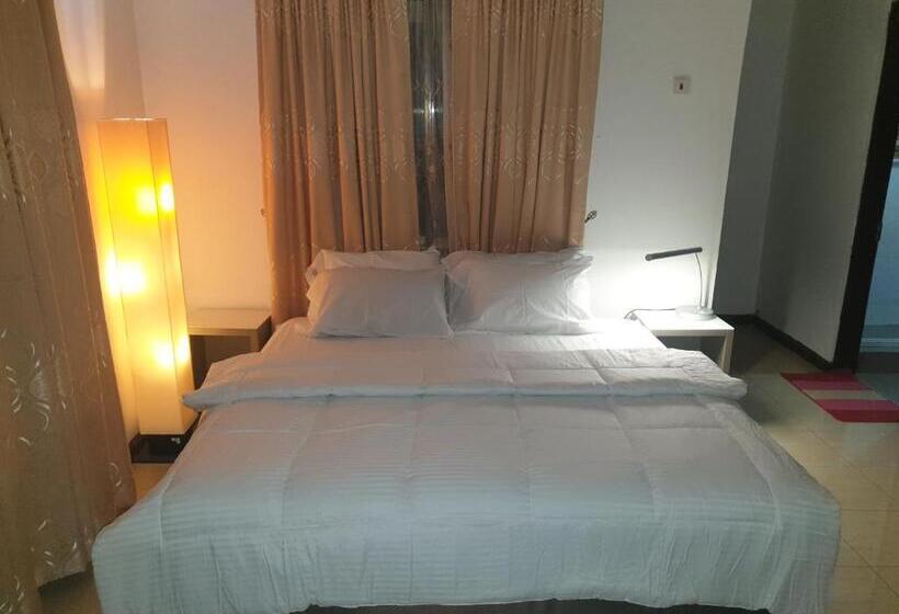 פנסיון Fresh Air Lodge