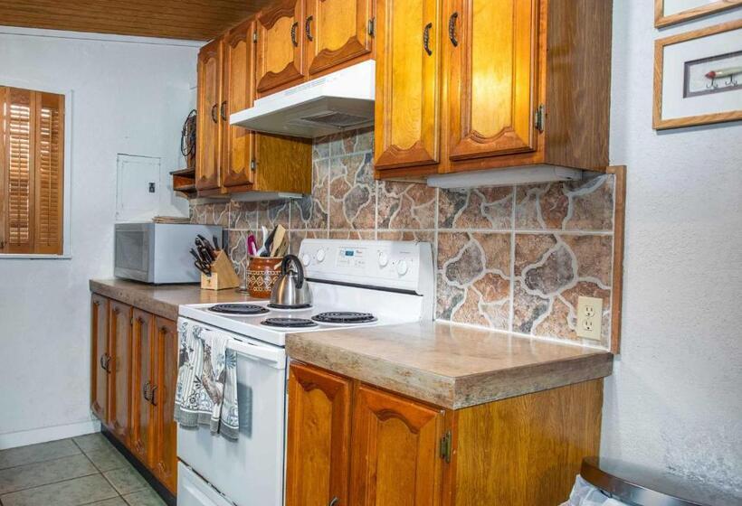 펜션 Lakeside Escape