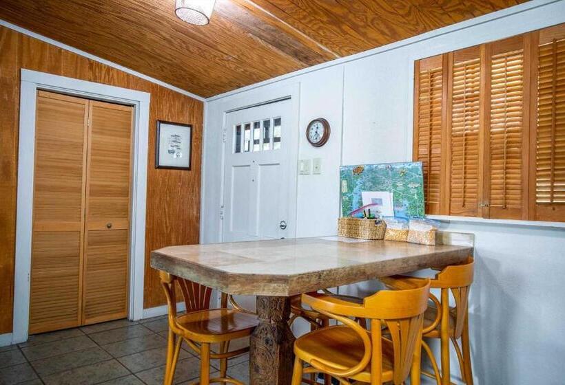 펜션 Lakeside Escape