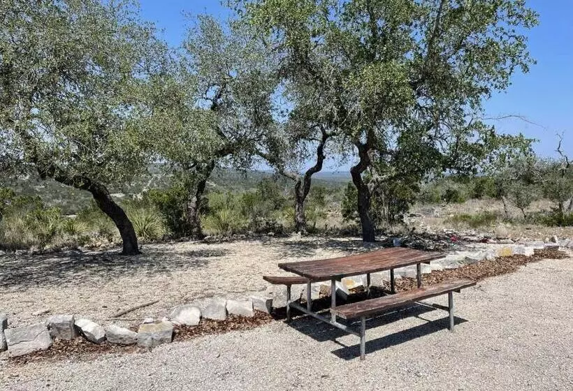 Majatalo Ranchito Cabin In Hondo