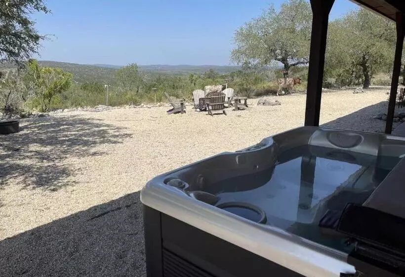 Majatalo Ranchito Cabin In Hondo