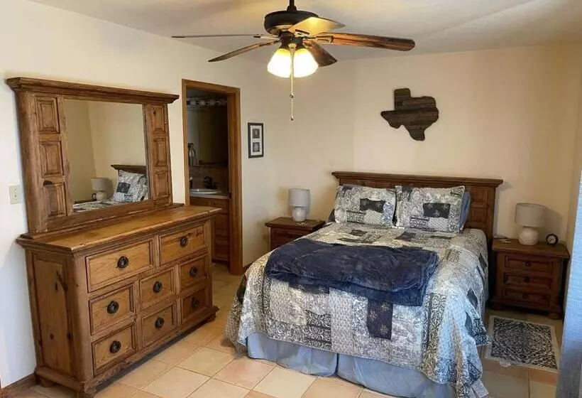 Majatalo Ranchito Cabin In Hondo