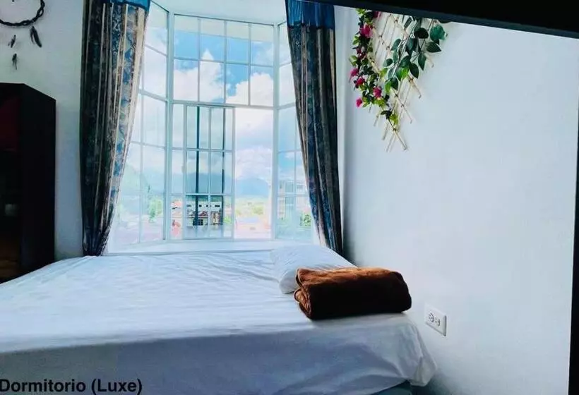 پانسیون Samay Hostel