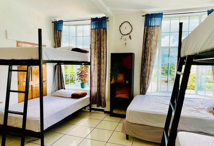 پانسیون Samay Hostel