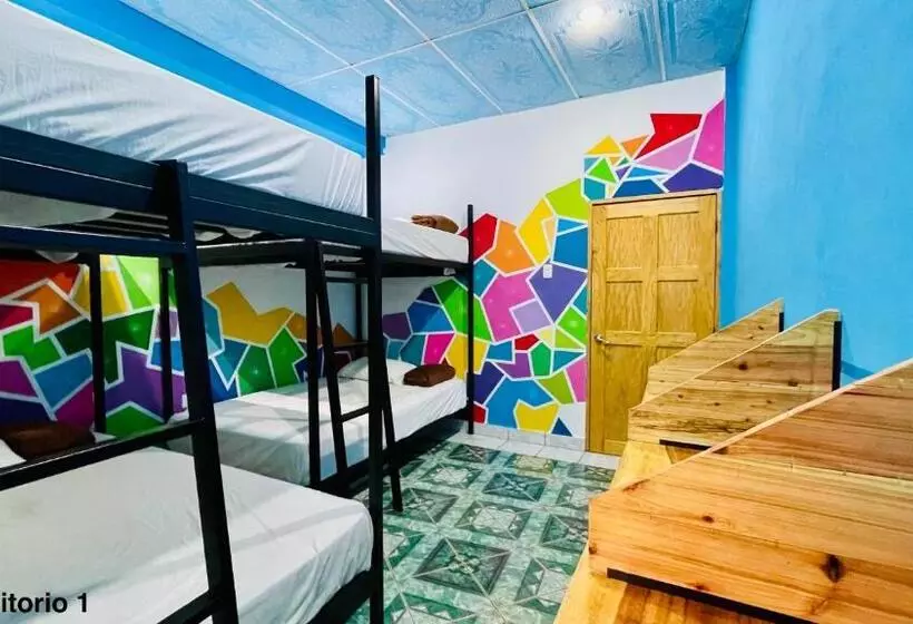 پانسیون Samay Hostel