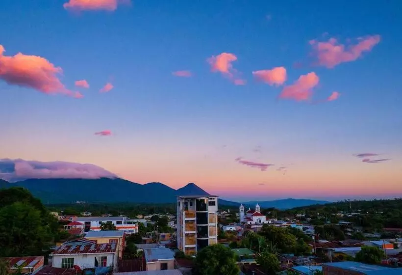 پانسیون Samay Hostel