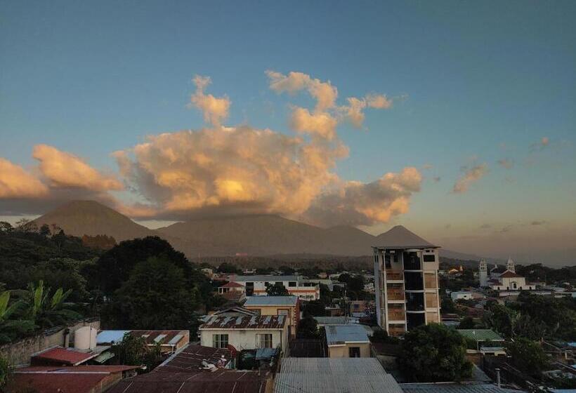 پانسیون Samay Hostel