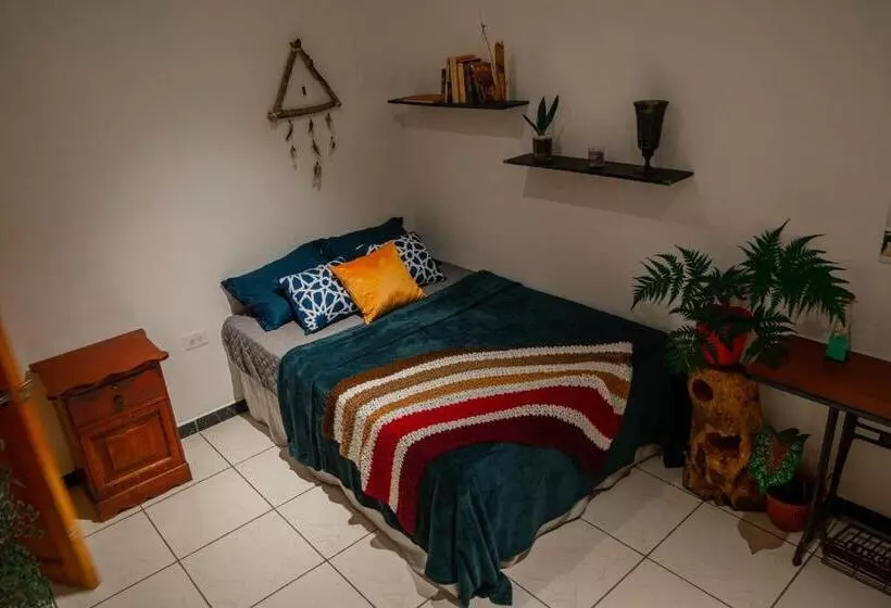 پانسیون Samay Hostel