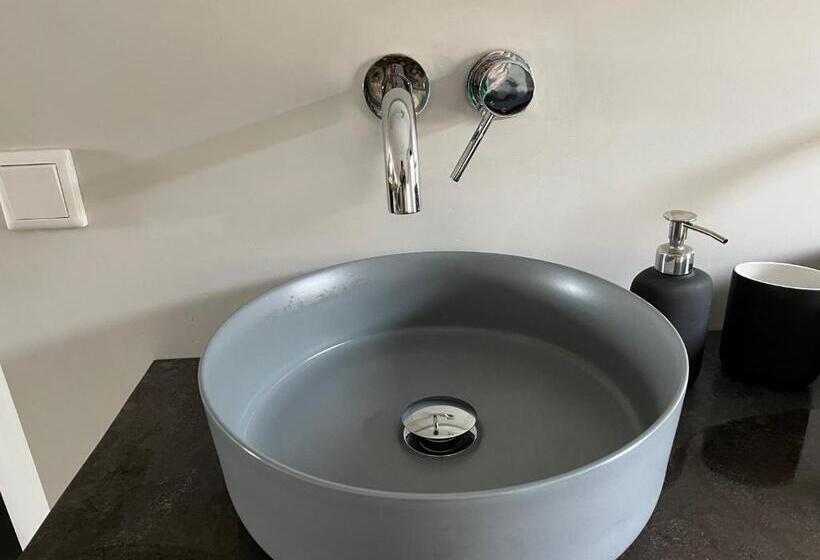 بنسيون Torenzicht