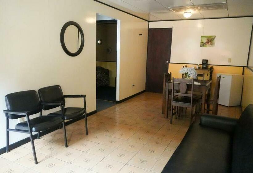 민박 Cabinas El Quetzal