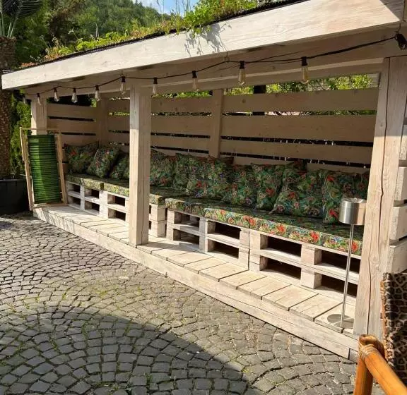 Aamiaismajoitus (B&B) Safari House   Wisła