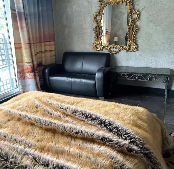 Aamiaismajoitus (B&B) Safari House   Wisła