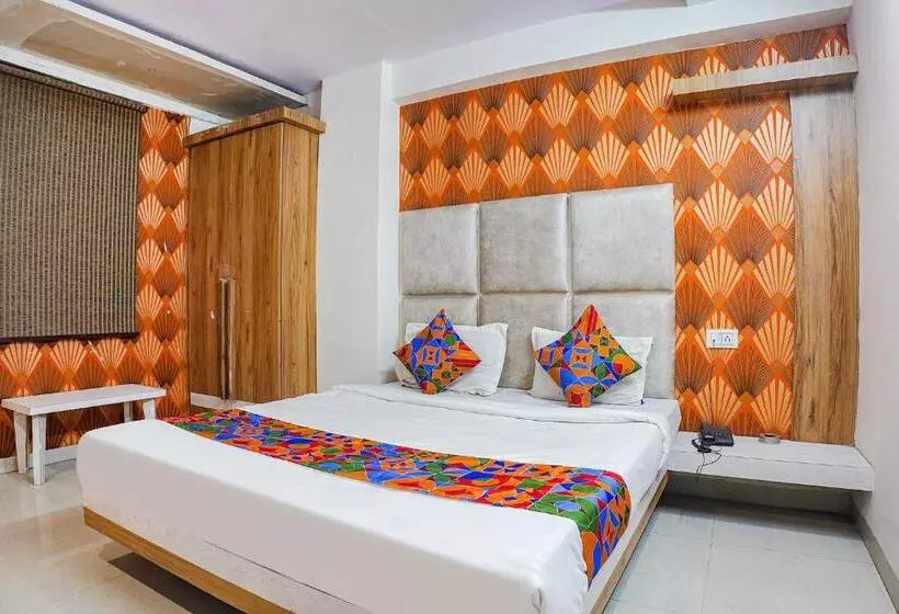 Fabhotel The Pannies