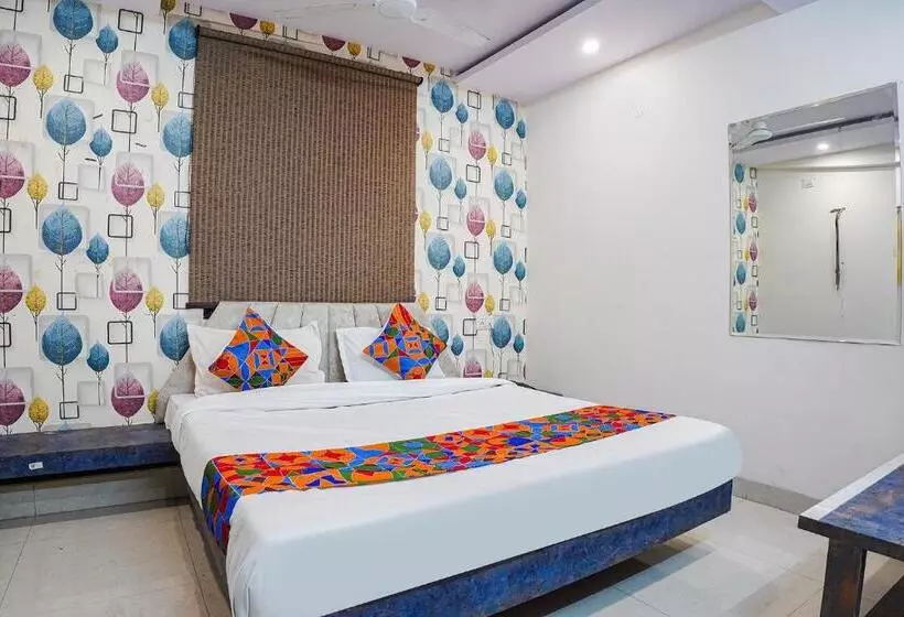 Fabhotel The Pannies