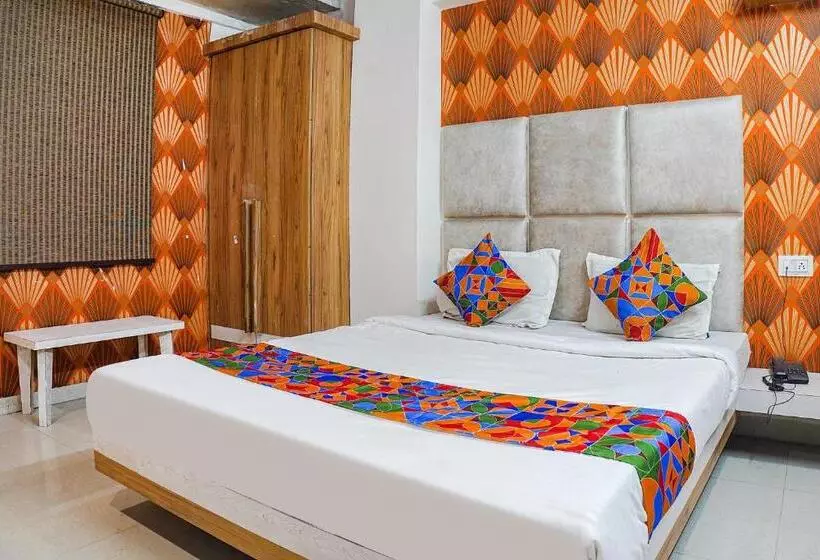 Fabhotel The Pannies