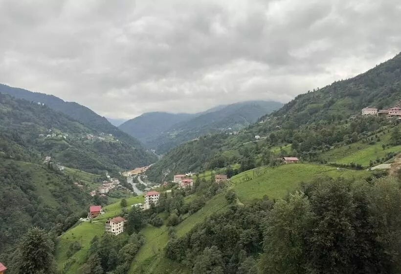 Hotelli Della Suit Bungalov