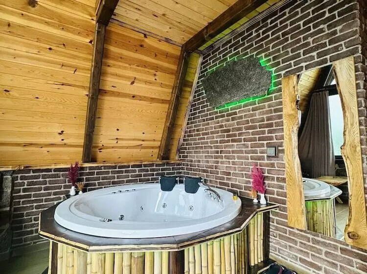 Hotelli Della Suit Bungalov