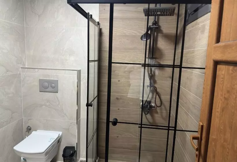 Hotelli Della Suit Bungalov