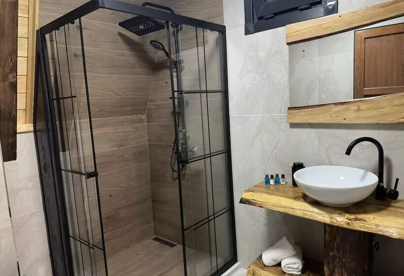 Hotelli Della Suit Bungalov